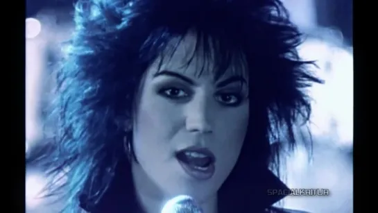 Joan Jett - I Hate Myself For Loving You