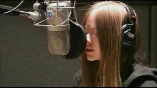 Avril Lavigne - Knocking on Heavens Door (2003)