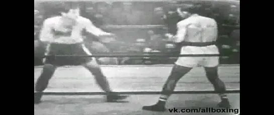 1955-11-30 Carmen Basilio vs Tony DeMarco II (1955 Fight of the Year - The Ring Magazine)