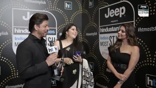 #HTMostStylish | Find out whose fashion advise does @iamsrk follow- Suhana or @gaurikhan?