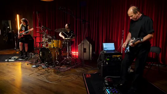 The Adrian Belew Power Trio - E