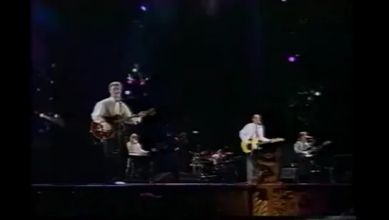 Adrian Belew ft. David Bowie - Pretty Pink Rose live (Tokyo 1990)