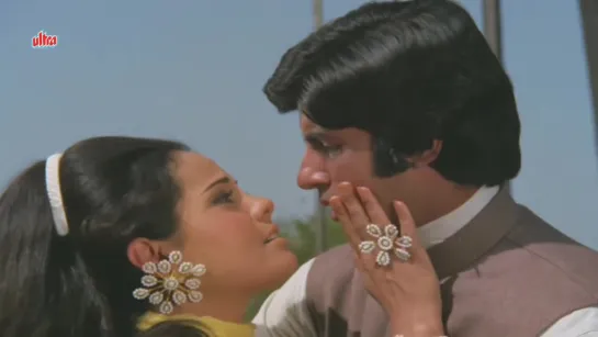 Tune-Chhin-Liya-_HD_-Bollywood-Romantic-Song-Amitabh-Bachchan_-Mumtaz-Bandhe-Haath