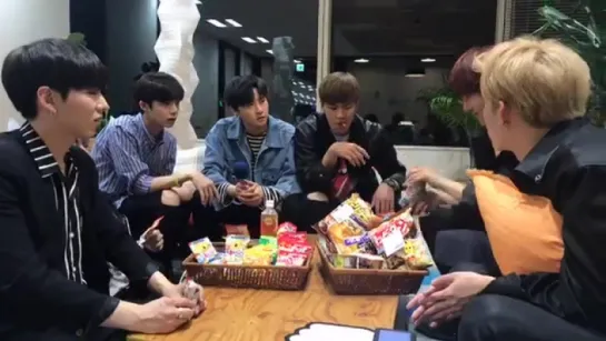 [VK][19.05.2017] OfficialMonstaX facebook Live