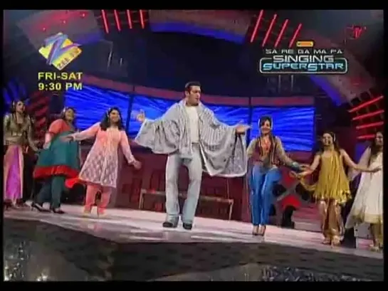 Salman Khan At 'Singing Super Star Saregamapa'