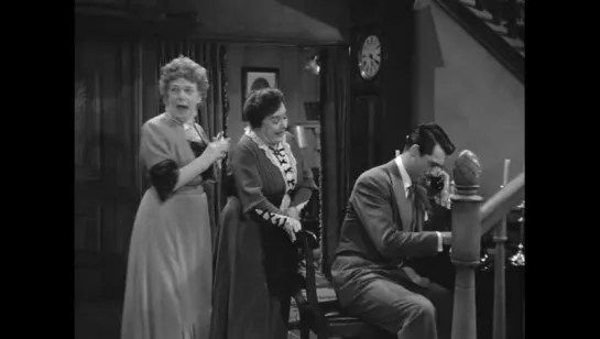 Мышьяк и старые кружева / Arsenic and Old Lace (1944)