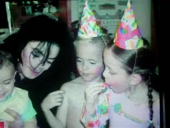 Michael Jackson and his children with Al Malnik on Good Morning America 2009