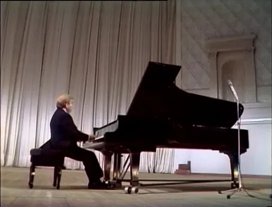 Emil Gilels: Schumann, Four Piano Pieces, op. 32 (Moscow, 1983)