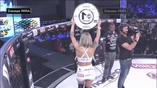 Syllvia Andrade, Vanessa Mesquita e Naiara Almeida (Ring Girls Jungle Fight 80)