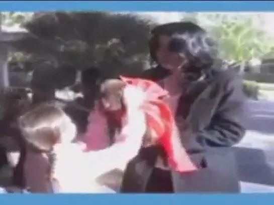 Home Video - Michael Jackson gives his children a dog for Christmas