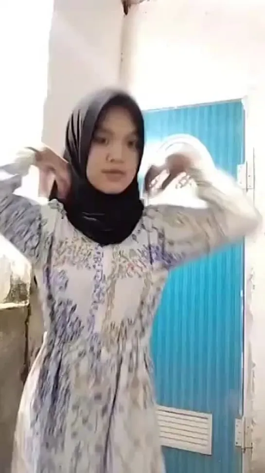 Koleksi Jilbab Dinda Pakai Seragam Sekolah Colok Memek − PEMERSATUDOTFUN - .mp4