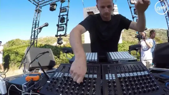 Deep House presents: Thylacine  @ Mar A Beach - Villa Schweppes for Cercle  [DJ Live Set HD 720]