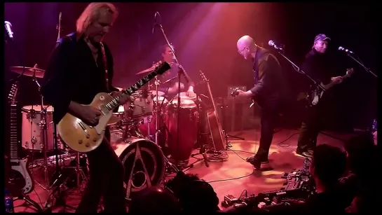 Wishbone Ash - Lifeline ⁄ Front Page News ⁄ Persephone - Live at Le Triton 2015