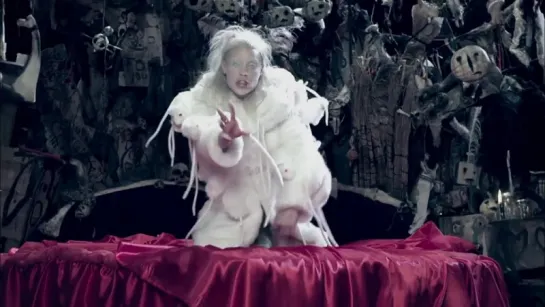 † DiE AnTwOoRd † - ♫ EviL BoY [ ExPliCiT VeRsIoN ] ♫ .ıllıılı