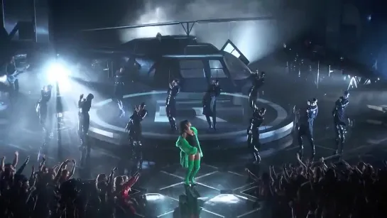 Bitch Better Have My Money - Live At The 2015 iHeartRadio Music Awards - Explicit