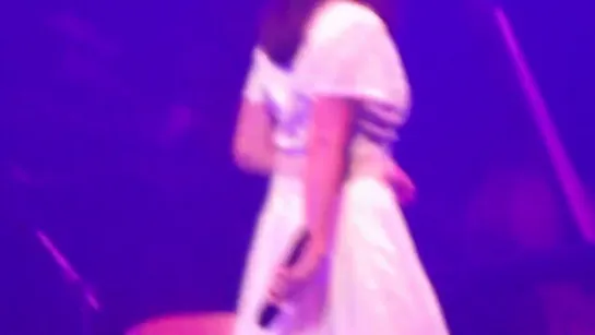 Lana Del Rey – Blue Jeans (Live @ «LA To The Moon Tour»: «Palacio Vistalegre»)