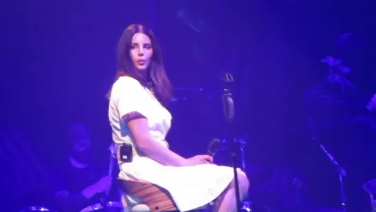 Lana Del Rey – Terrence Loves You (Live @ «LA To The Moon Tour»: «Palacio Vistalegre»)