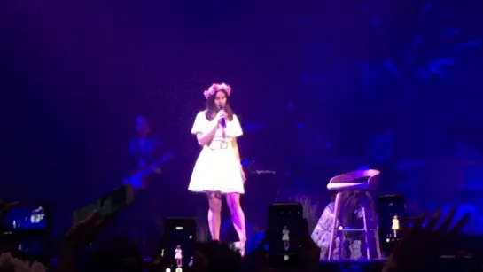 Lana Del Rey – Get Free (Live @ «LA To The Moon Tour»: «Palacio Vistalegre»)