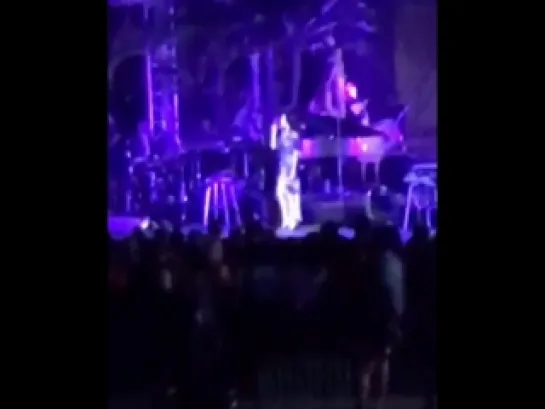 Lana Del Rey – Born To Die (Live @ «LA To The Moon Tour»: «Waikiki Shell»)