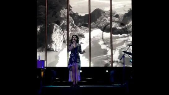 Lana Del Rey – Florida Kilos (Live @ «LA To The Moon Tour»: «Waikiki Shell»)