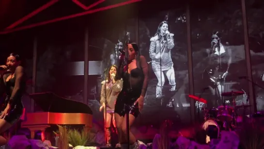 Lana Del Rey – Cherry (Live @ «LA To The Moon Tour»: «Mandalay Bay Events Center»)