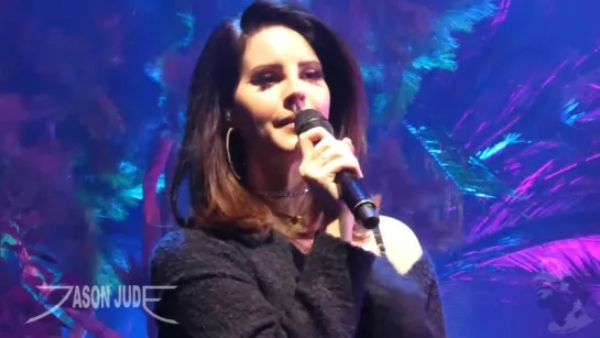 Lana Del Rey – Blue Jeans (Live @ «LA To The Moon Tour»: «Frank Erwin Center»)