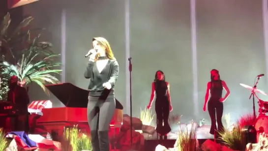 Lana Del Rey – Serial Killer (Live @ «LA To The Moon Tour»: «Toyota Center»)