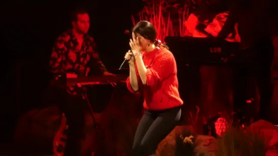 Lana Del Rey – Serial Killer (Live @ «LA To The Moon Tour»: «Bryce Jordan Center»)