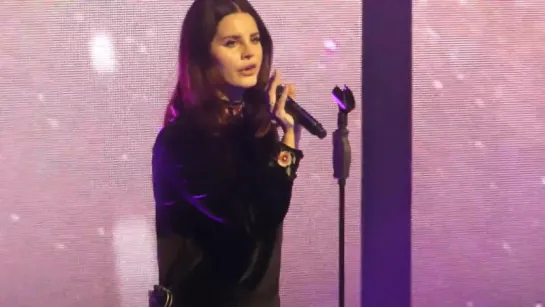 Lana Del Rey – Change / Black Beauty / Young And Beautiful (Live @ «LA To The Moon Tour»: «Capital One Arena»)