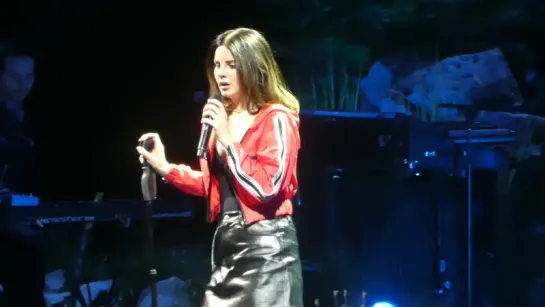 Lana Del Rey – 13 Beaches (Live @ «LA To The Moon Tour»: «Prudential Center»)