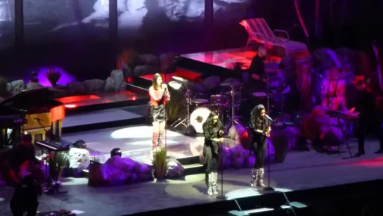 Lana Del Rey – Scarborough Fair (Live @ «LA To The Moon Tour»: «Prudential Center»)