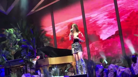 Lana Del Rey – White Mustang (Live @ «LA To The Moon Tour»: «Prudential Center»)