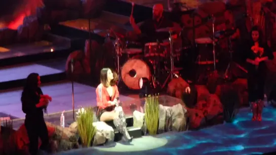 Lana Del Rey – Honeymoon (Live @ «LA To The Moon Tour»: «Prudential Center»)