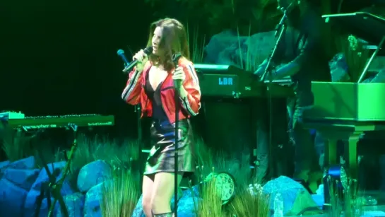 Lana Del Rey – Cruel World (Live @ «LA To The Moon Tour»: «Prudential Center»)