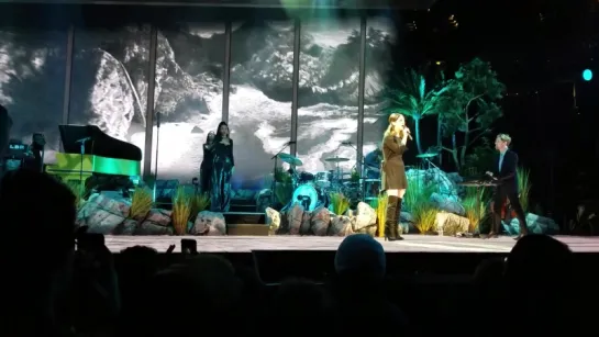 Lana Del Rey – 13 Beaches (Live @ «LA To The Moon Tour»: «TD Garden»)