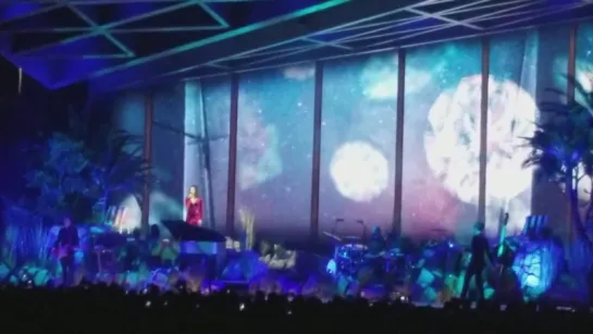 Lana Del Rey – Change / Black Beauty (Live @ «LA To The Moon Tour»: «Pepsi Center»)