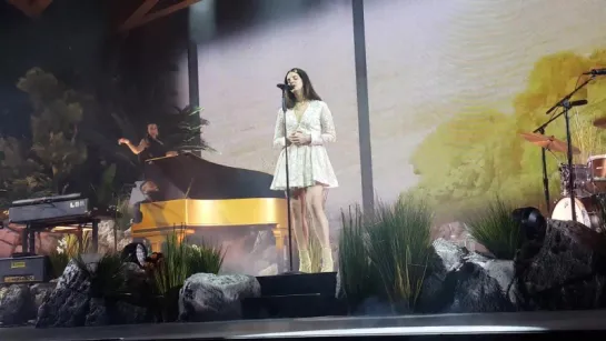 Lana Del Rey – White Mustang (Live @ «LA To The Moon Tour»: «Target Center»)