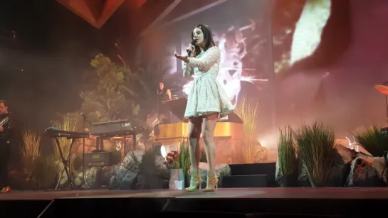 Lana Del Rey – Ultraviolence (Live @ «LA To The Moon Tour»: «Target Center»)