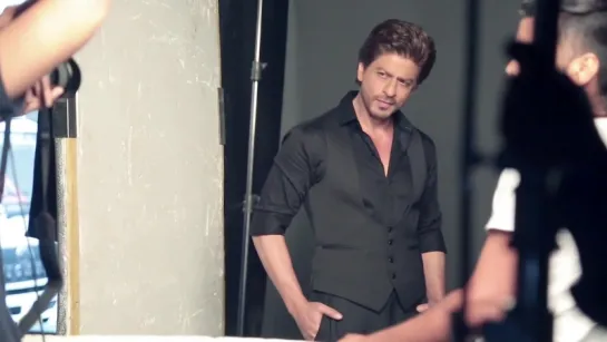 Behind The Essence ¦ Shah Rukh Khan s Deodorant - Everyone should smell well!