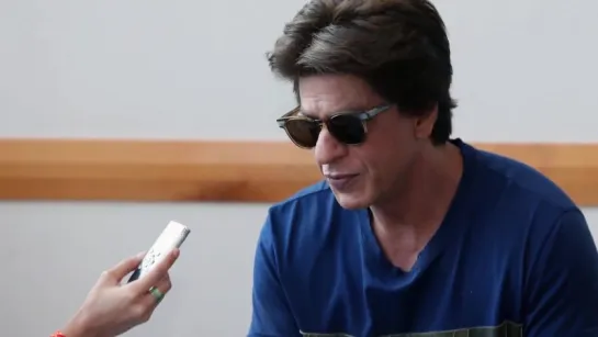 SRK exclusive interview with 90.5fm!