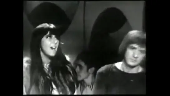 Sonny & Cher - I Got You Babe (1965)