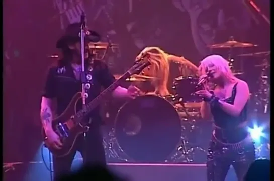 Doro and Lemmy Kilmister - Love Me Forever Live 2003