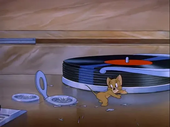 Tom and Jerry - 006 - Котик и киска / Puss N Toots (1942)