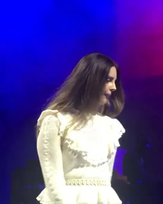 Lana Del Rey – Doin’ Time (Live @ «Northwell Health at Jones Beach Theater»)