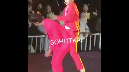 [LQ FANCAM] 151115 EXO - Growl (KaiBaek Focus) @ The EXOluXion in Osaka