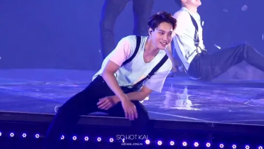 151031 EXOluxion in Fukuoka CHRISTMAS DAY EXO KAI focus