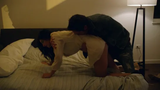 Aislinn Derbez Sexy - Easy s01e04 (US 2016) 1080p