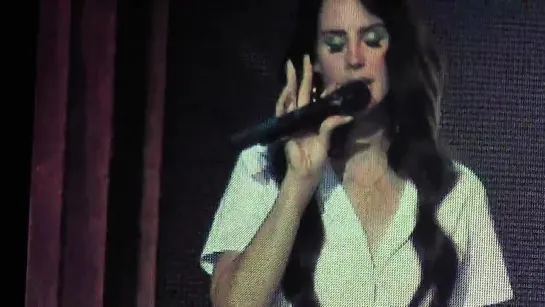 Lana Del Rey – Cola / Body Electric (Live @ Paradise Tour: Санкт-Петербург, Россия, 17 июля 2013)