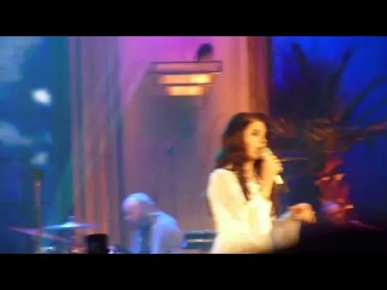 Lana Del Rey – Body Electric (Live @ «Paradise Tour»: Лондон, Великобритания; 19 мая 2013)