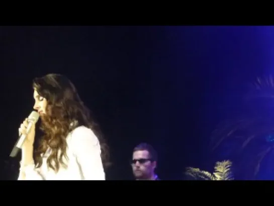 Lana Del Rey – Born To Die (Live @ «Paradise Tour»: Лондон, Великобритания; 19 мая 2013)